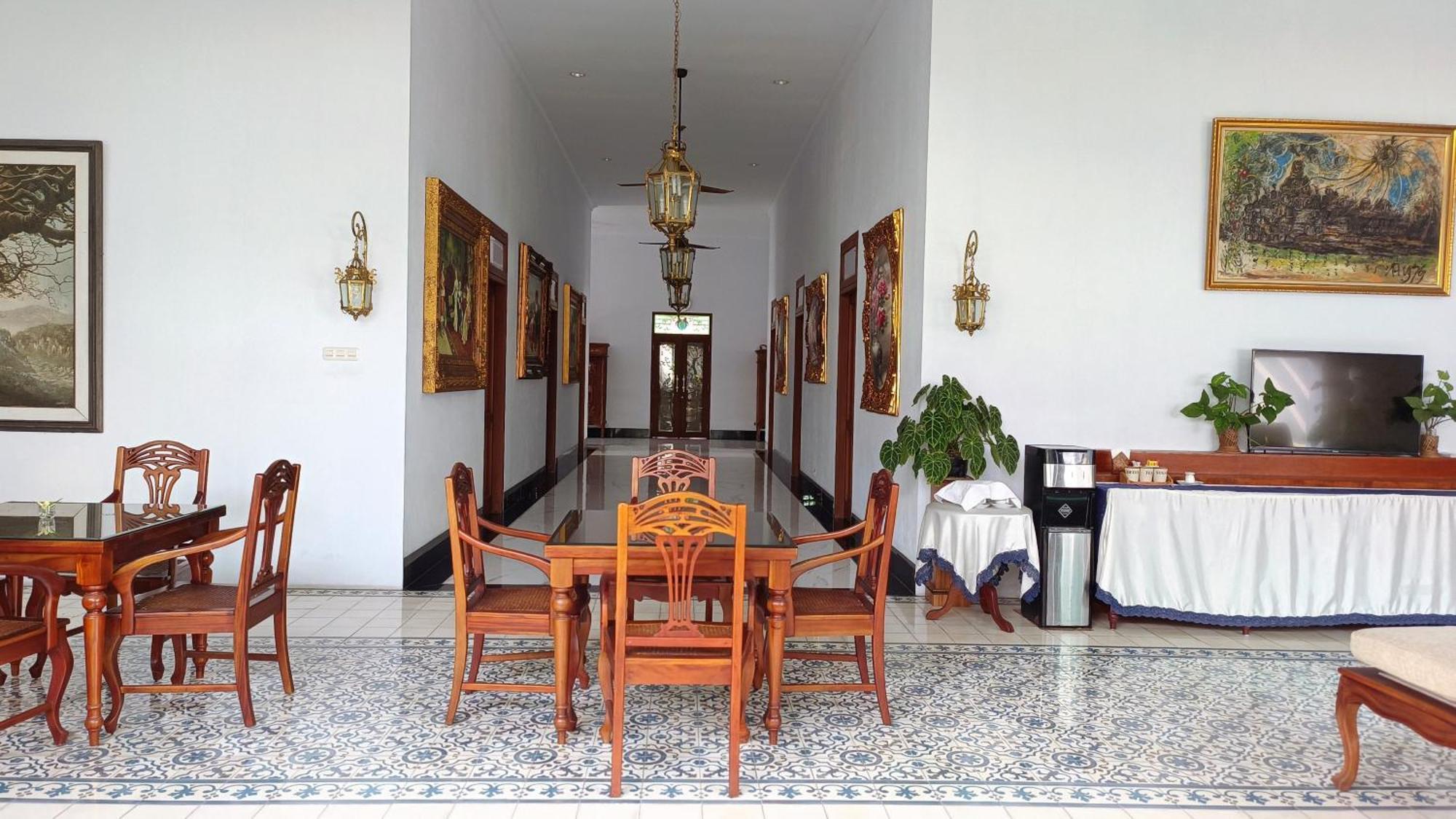 Griya Asih Hotel Yogyakarta Luaran gambar