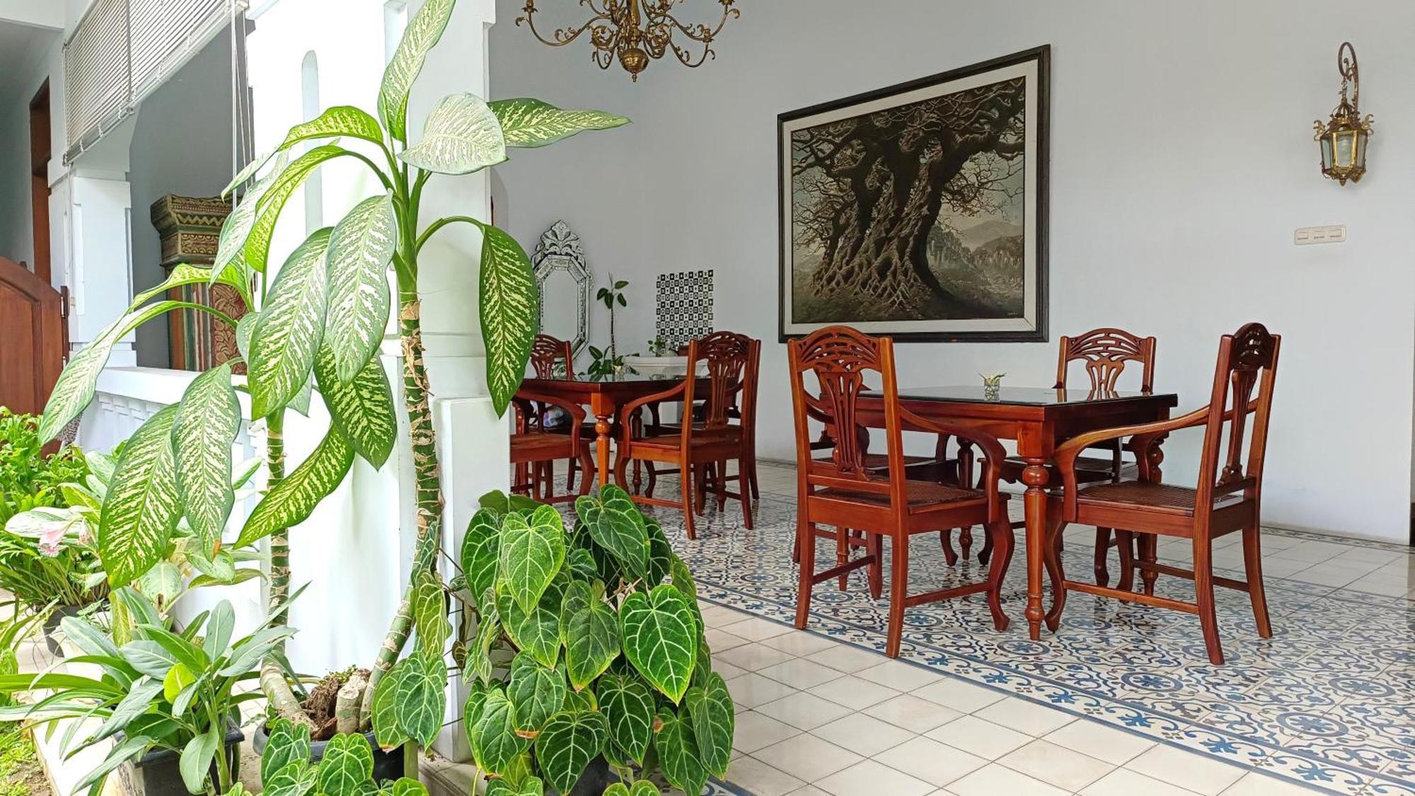 Griya Asih Hotel Yogyakarta Luaran gambar